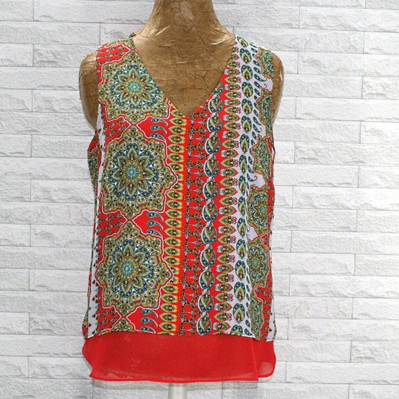 Rose & Olive Tops - ROSE + OLIVE Top Floral Paisley Mandala Sleeveless Layered V-neck Blouse Medium